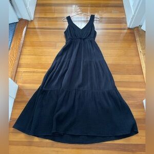 Steve Madden Black V-Neck Tiered Maxi Dress